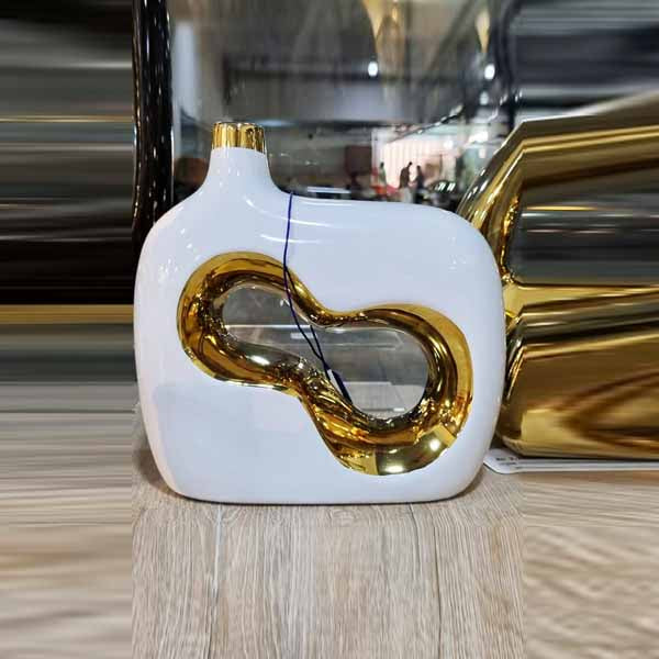 YT443C White Decore Vase